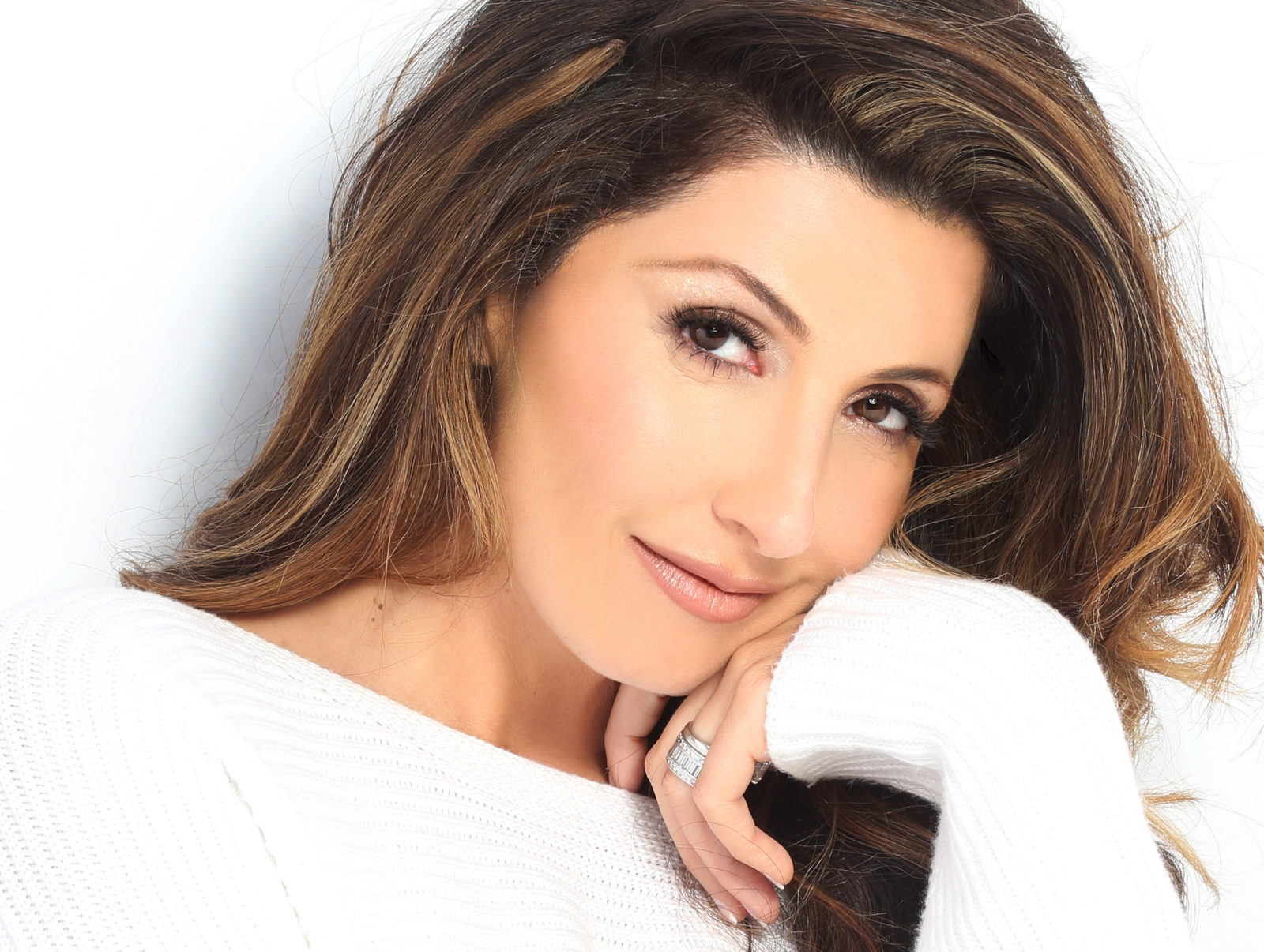 Jaclyn Stapp, mother, beauty queen, philanthropist, fashion model, award-winning author, founder of CHARM (Children Are Magical), interviewed with The Nashville Edit