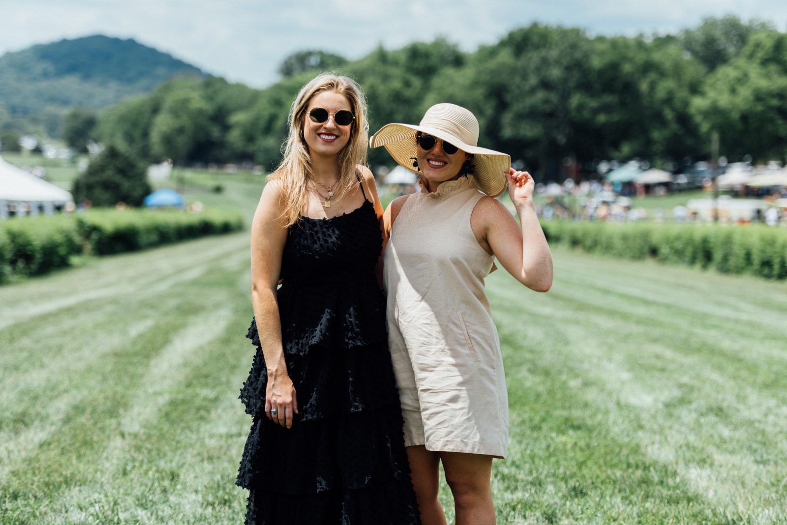 Sarah Forbes and Brady Diaz-Barriga at the Nashville Edit's Tennessee Steeplechase 2021 outdoor fashion show
